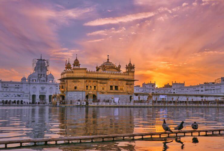 Himachal With Golden Temple Tour Package